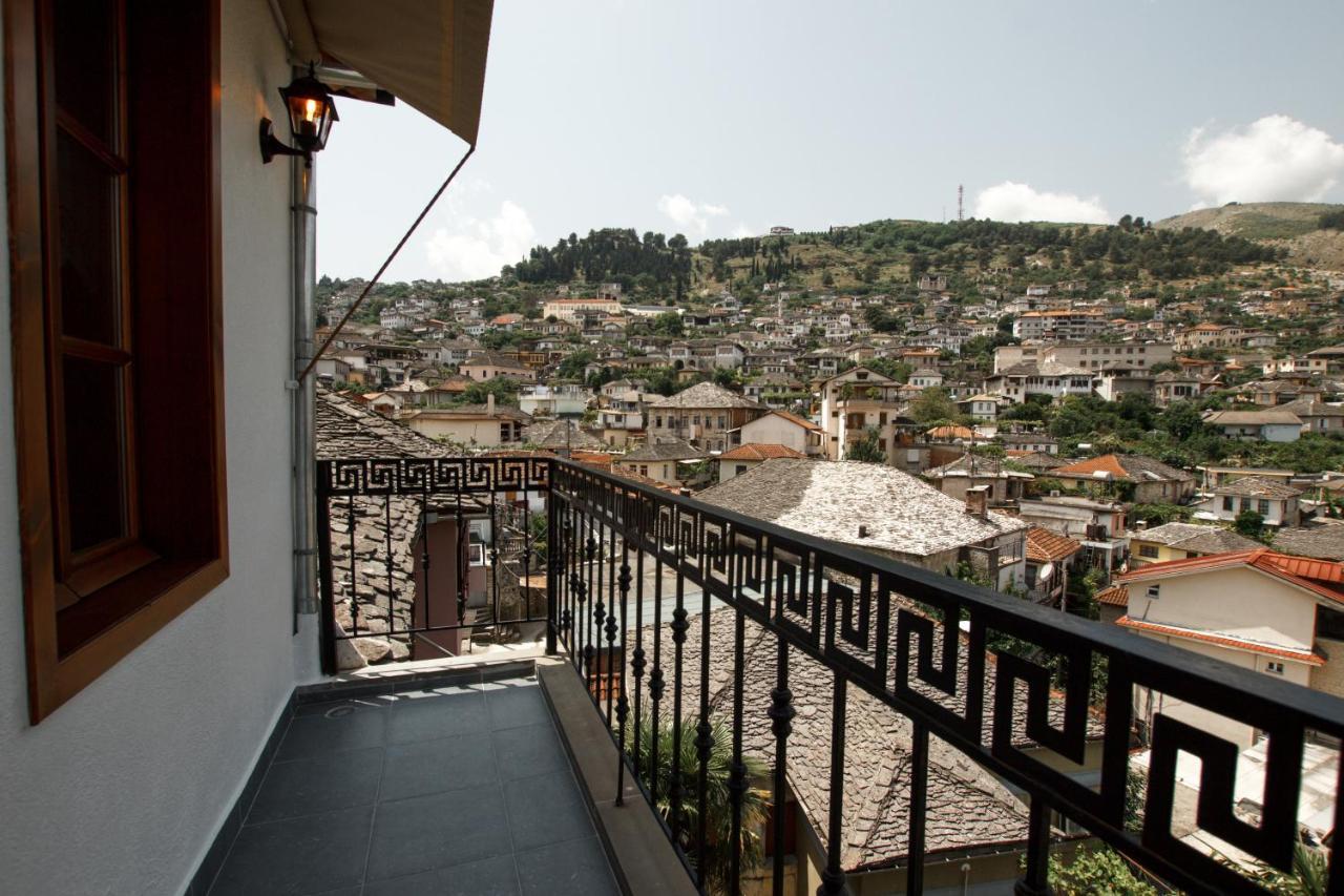 Hotel Sarajet 1821 Gjirokastër Extérieur photo