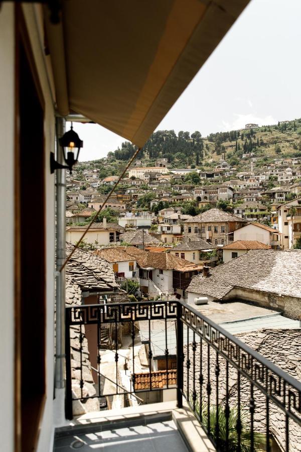 Hotel Sarajet 1821 Gjirokastër Extérieur photo