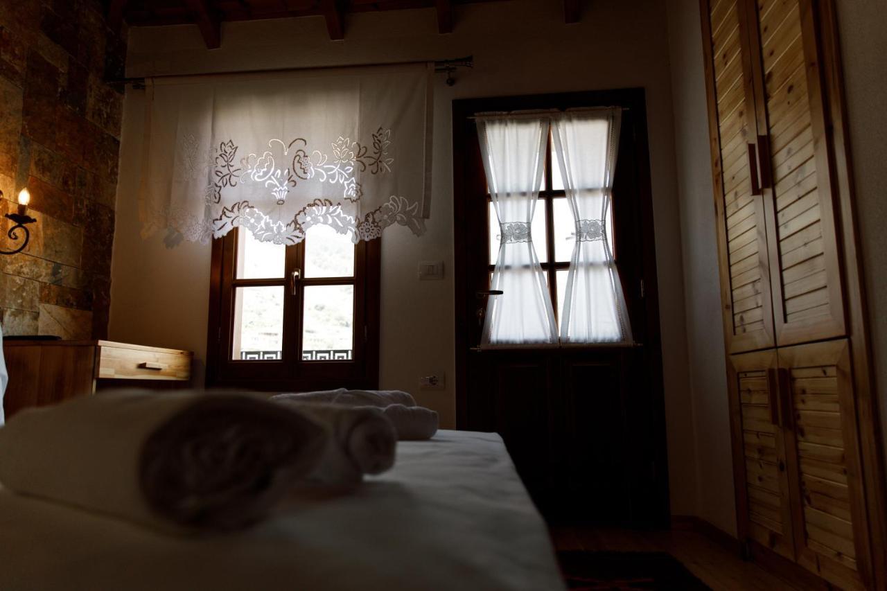 Hotel Sarajet 1821 Gjirokastër Extérieur photo