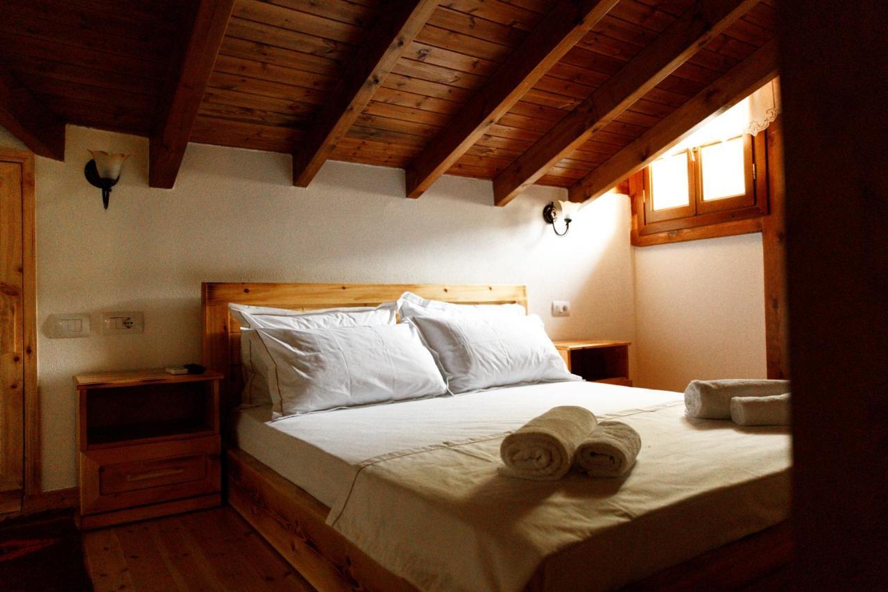 Hotel Sarajet 1821 Gjirokastër Extérieur photo