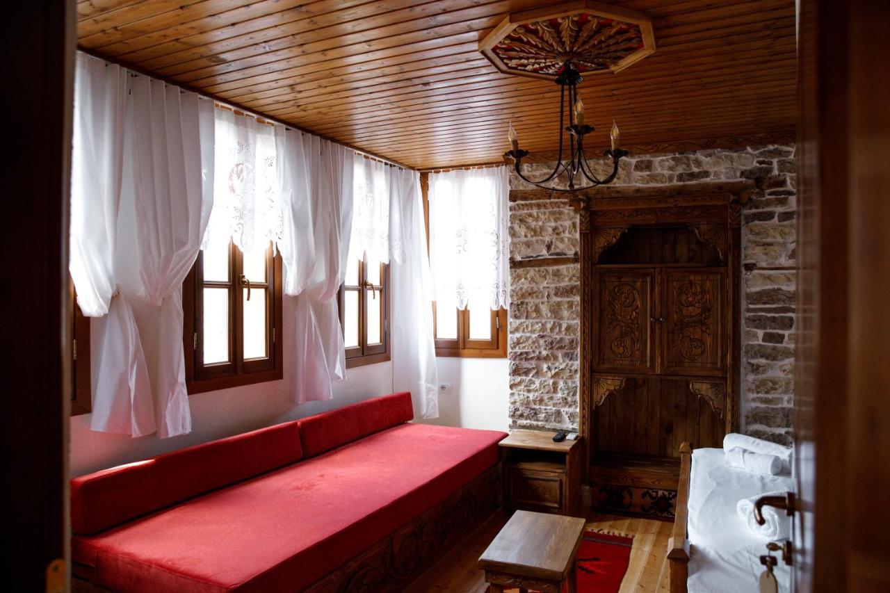 Hotel Sarajet 1821 Gjirokastër Extérieur photo